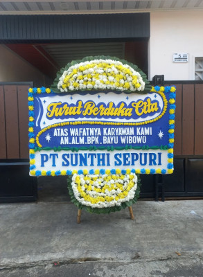 Papan Bunga Duka di Rainis